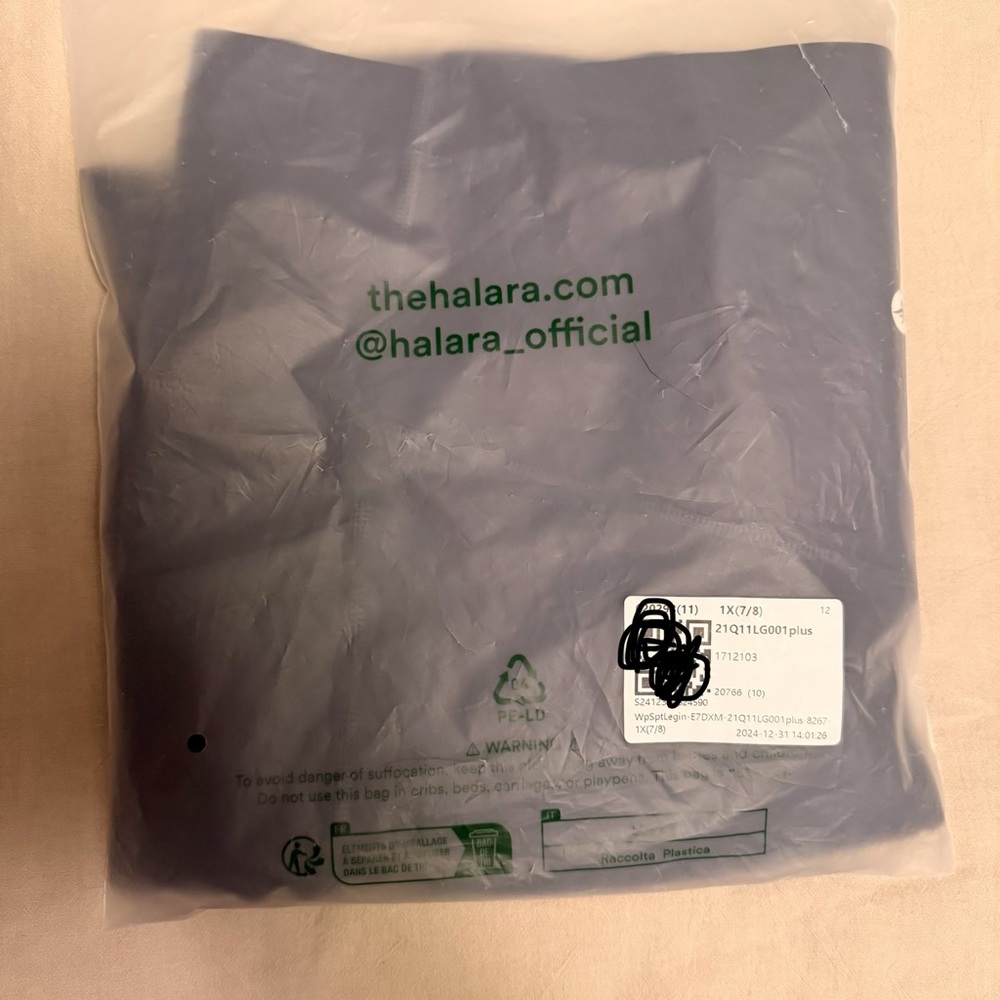 HALARA Deep Blue High-Waisted Leggings - Picture 8 of 8